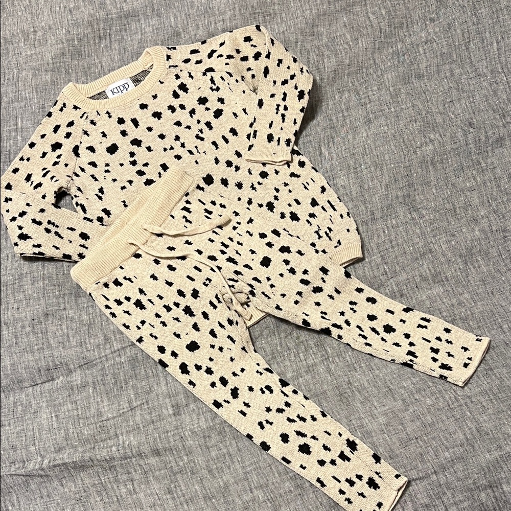 Kipp Baby Spotted Sweater Set